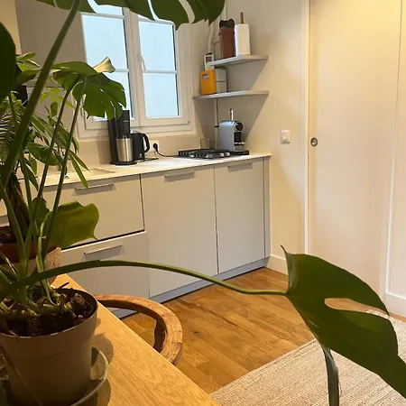 New Flat, Canal Saint Martin, Close To Marais Lejlighed