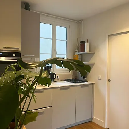 New Flat, Canal Saint Martin, Close To Marais Lejlighed
